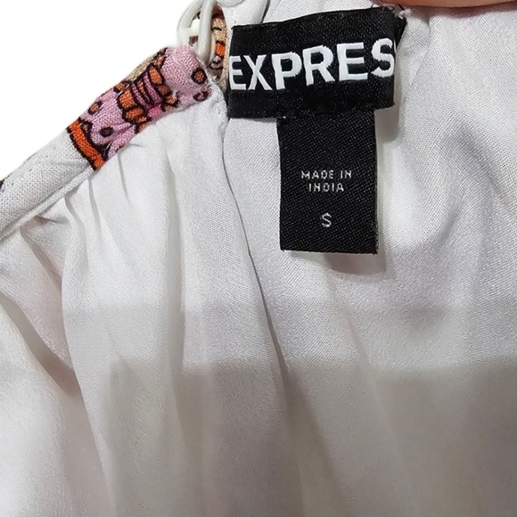 Express Textured Paisley Tiered Halter Maxi Dress - Picture 6 of 13